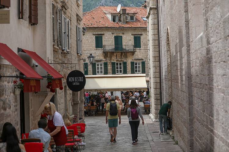 Karadağ neden Türk vatandaşlarına vize koydu? Vize kararı ne kadar sürecek? 9